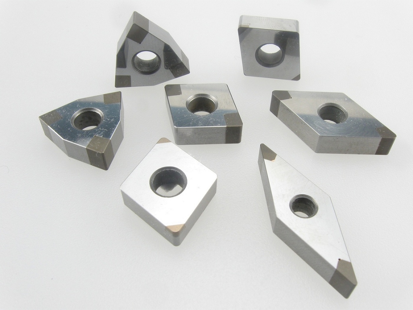 <a href=http://tao76.cn/news_article.html?news_id=135>CBN刀具</a>